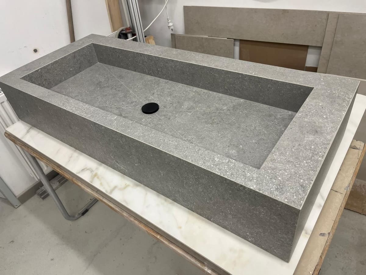 Schneidetechnik Küchenarbeitsplatten Keramik